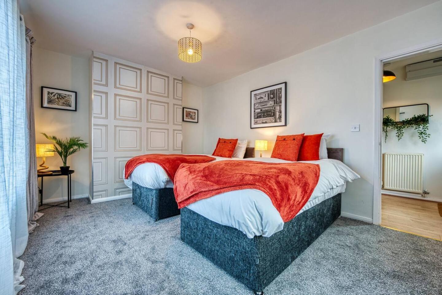 Dudley-5 Beds-Contractors-Parking-Long Stay! 외부 사진