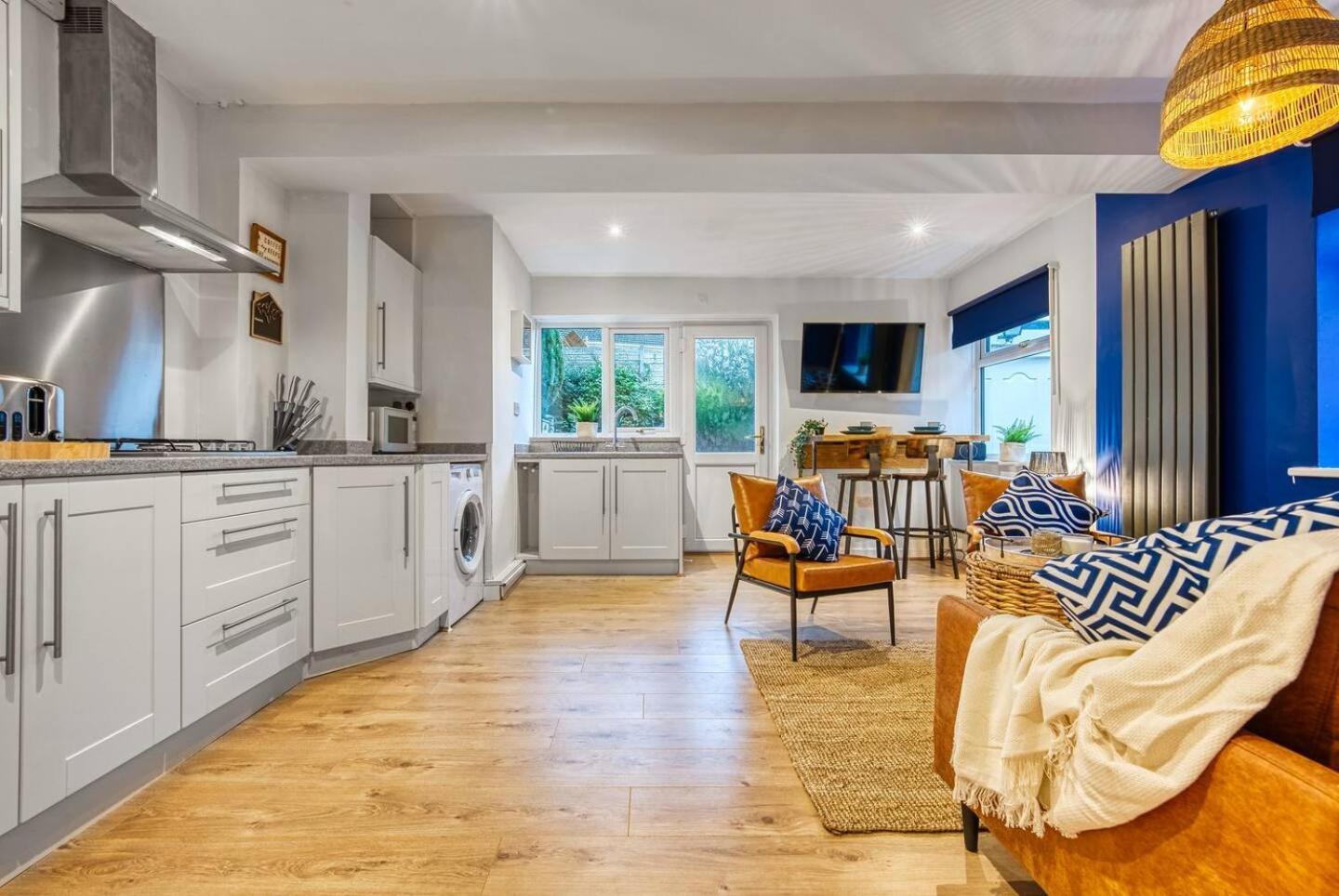 Dudley-5 Beds-Contractors-Parking-Long Stay! 외부 사진