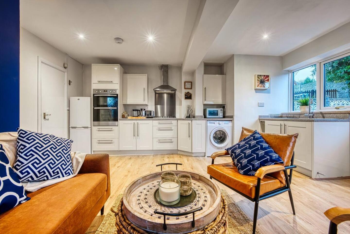 Dudley-5 Beds-Contractors-Parking-Long Stay! 외부 사진